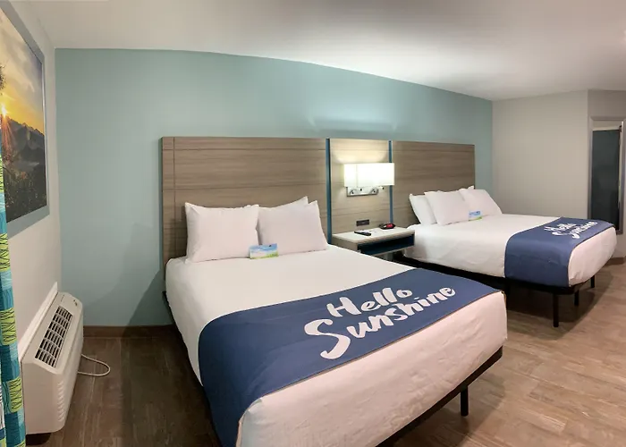North Beach Motels