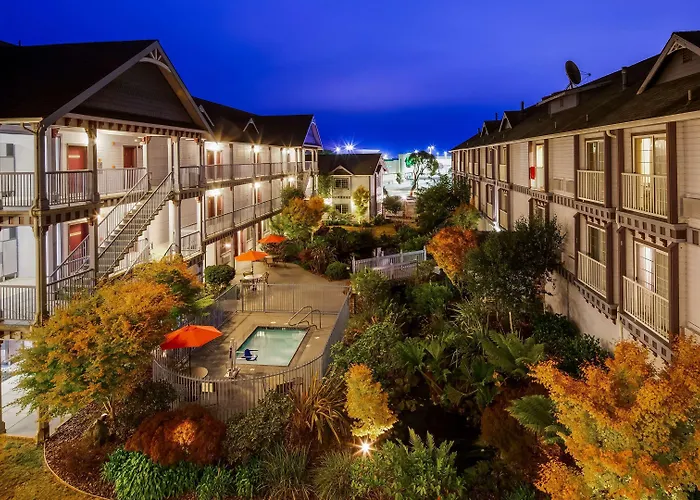 Hoopa Motels
