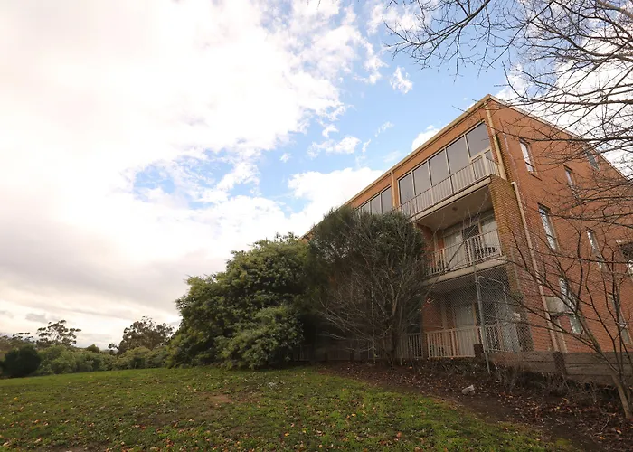Red Hill Motels