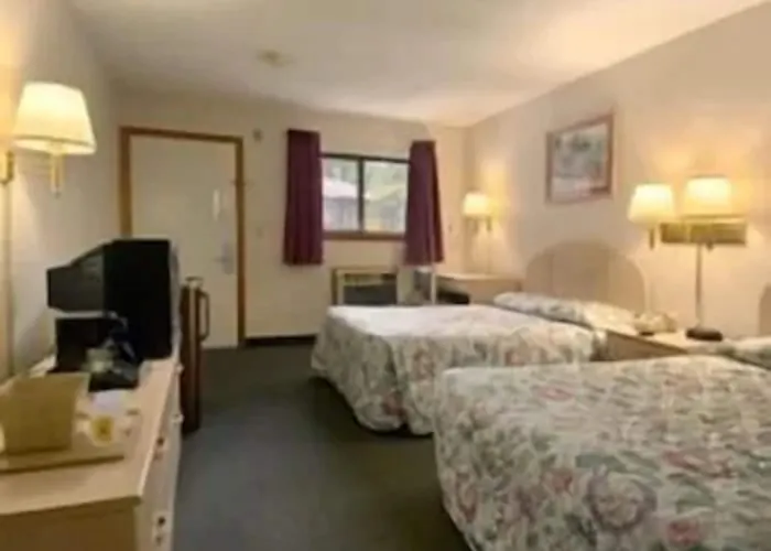 East Haven Motels
