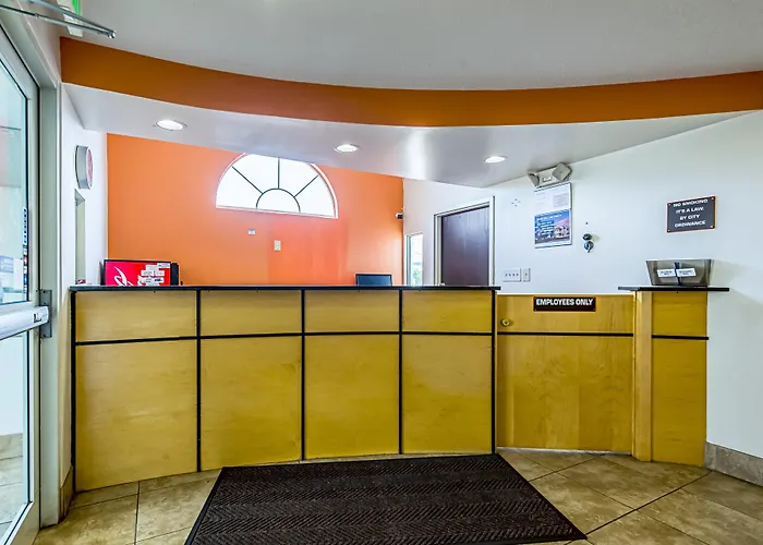 Rushville Motels