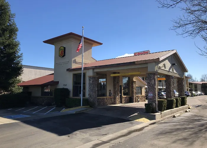 Corning Motels