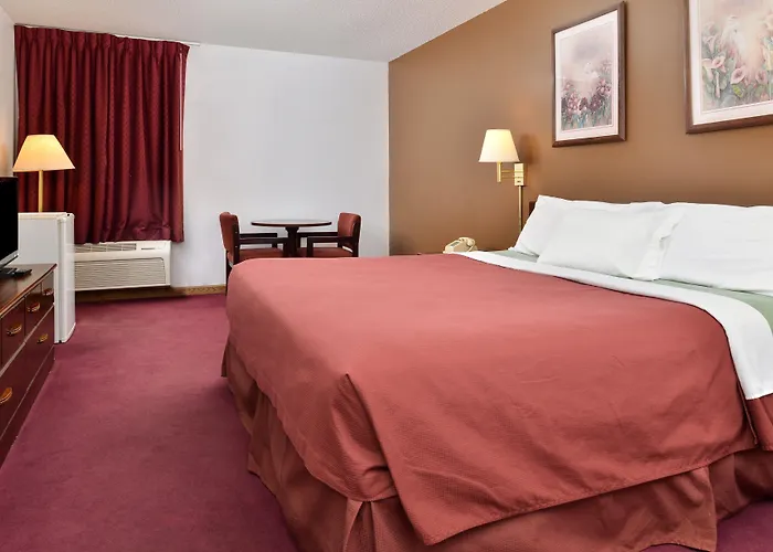 Beardstown Motels