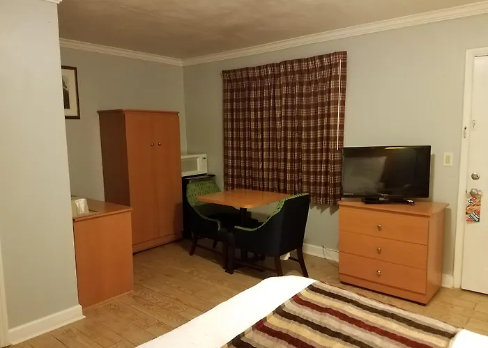Belle Glade Camp Motels