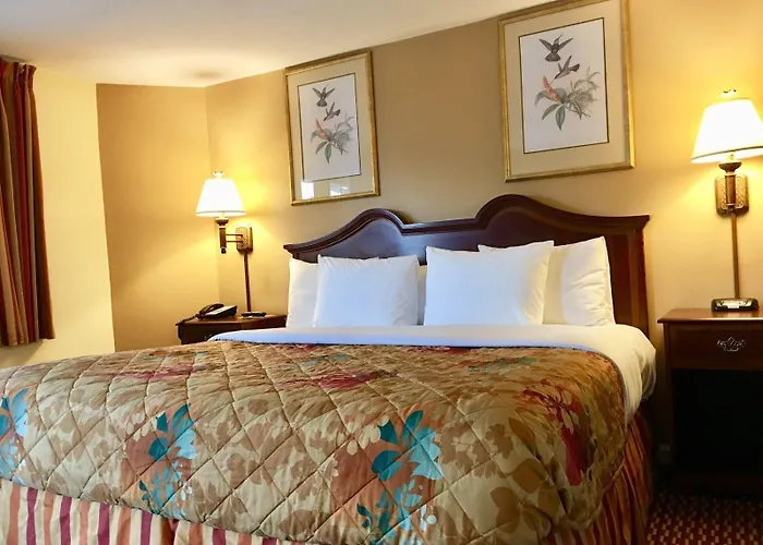 West Hartford Motels