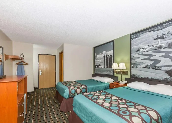 Chariton Motels