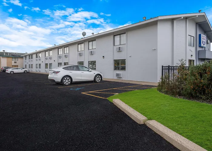 Cascade Motels