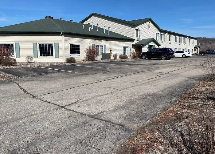 Elkader Motels