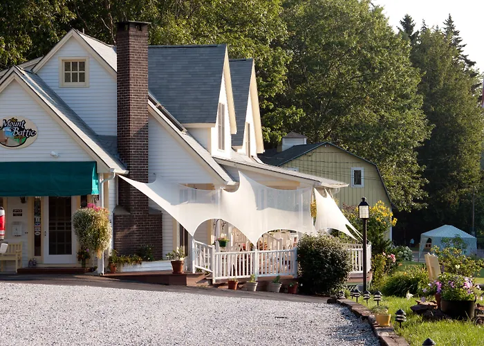 Lincolnville Motels