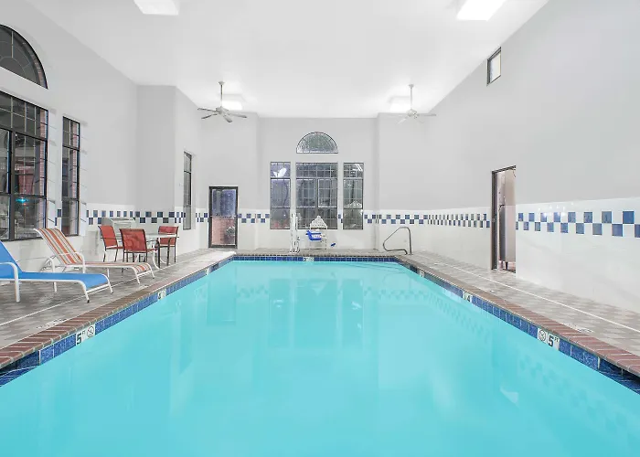 Lowell Motels