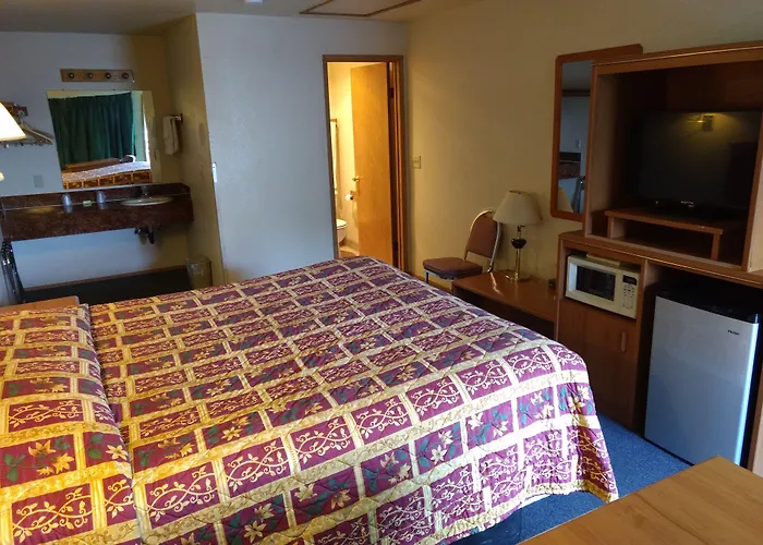 Milwaukie Motels