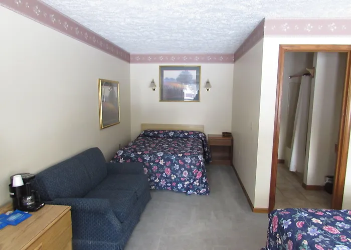 Fife Lake Motels