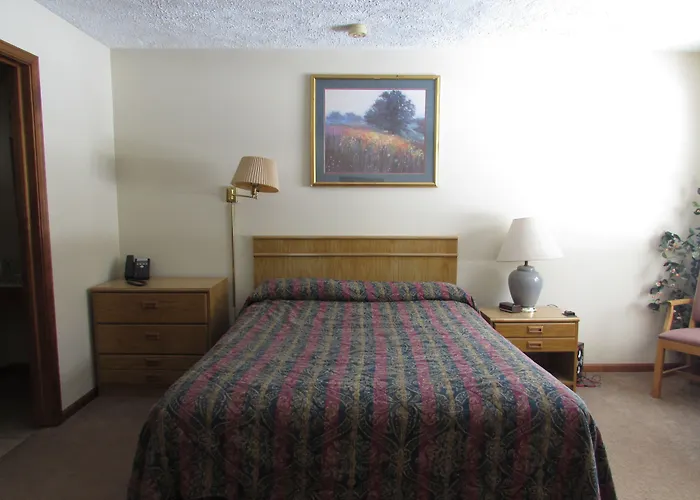 Roscommon Motels