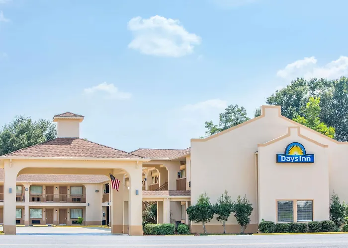 Abbeville Motels