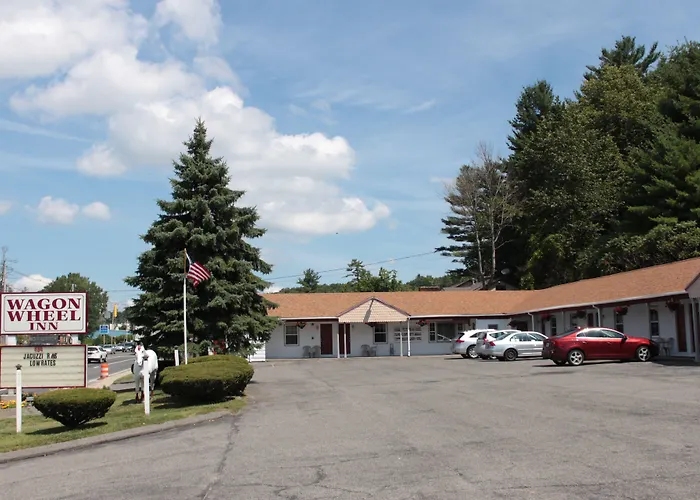 Lenox Motels