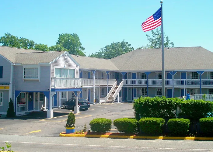 West Dennis Motels