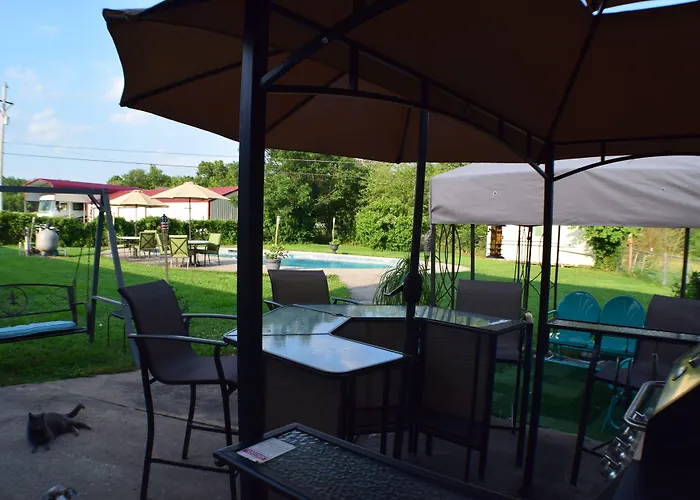 Carthage Motels