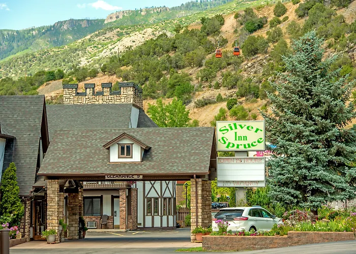 Parachute Motels