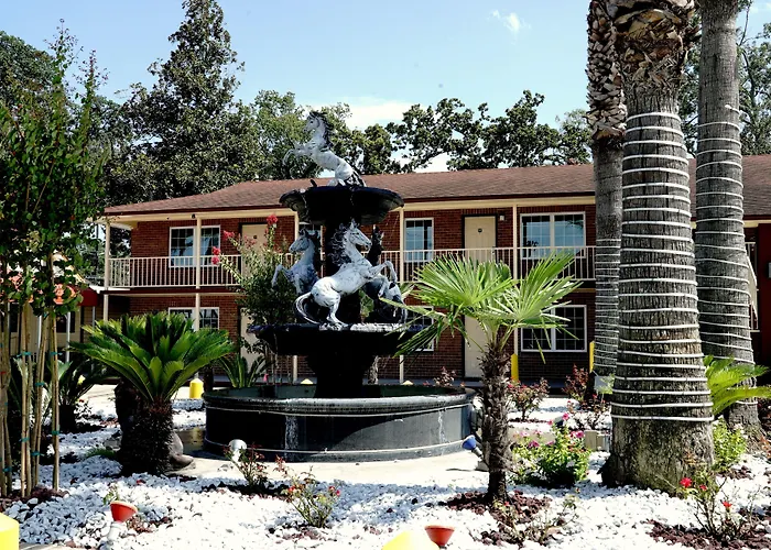 Port Wentworth Motels
