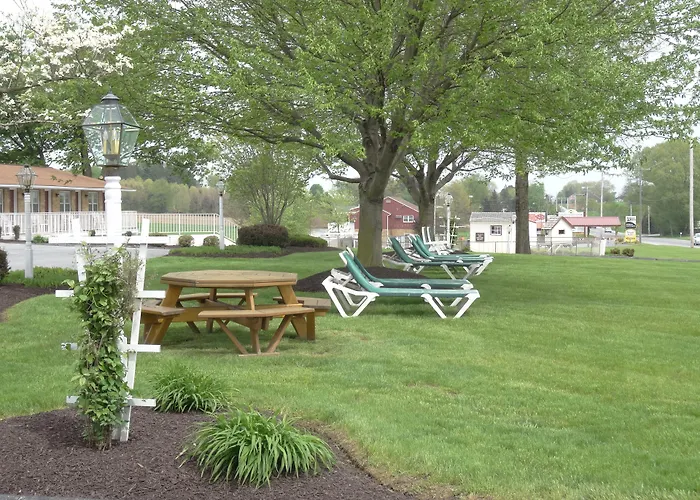 Bird-in-Hand Motels