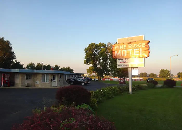 Spring Green Motels