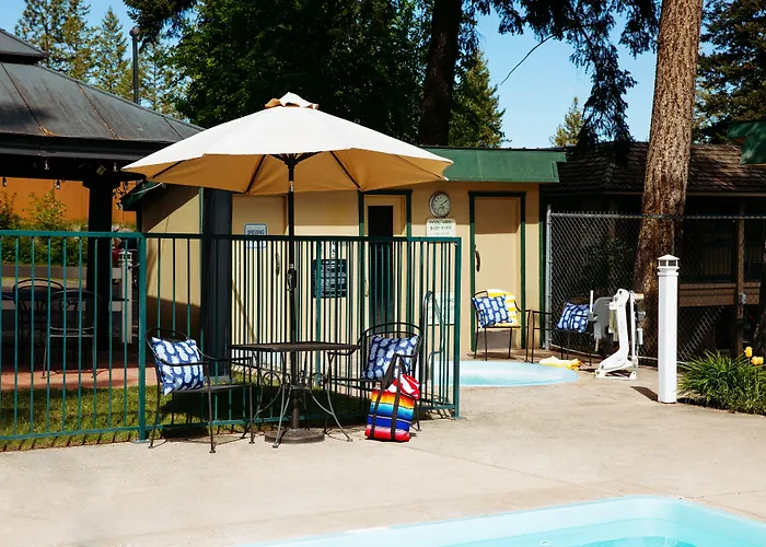 Bigfork Motels