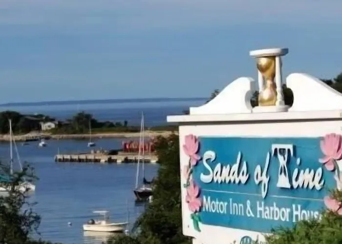 Woods Hole Motels