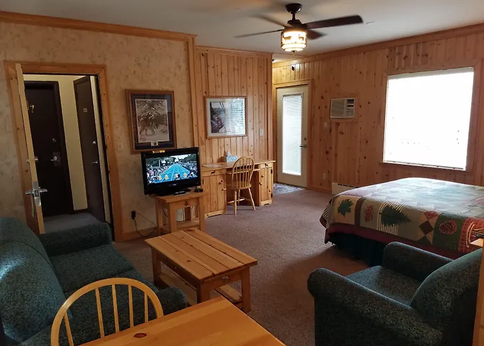 Webb Lake Motels