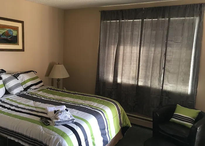 Hubbard Lake Motels