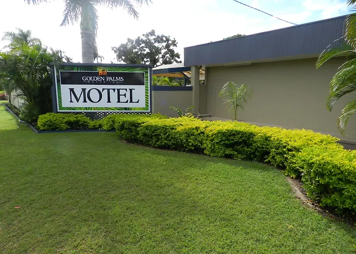 Moore Park Beach Motels