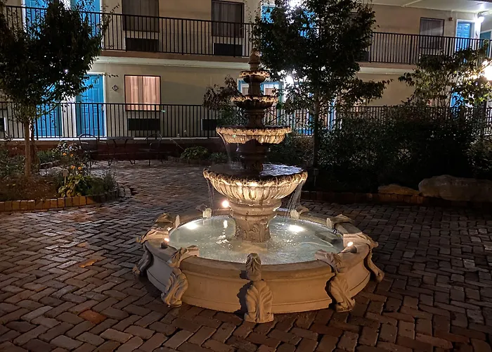 Danville Motels