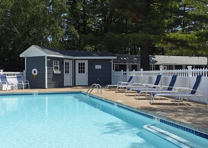 Wakefield Motels