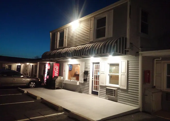 Marlboro Motels