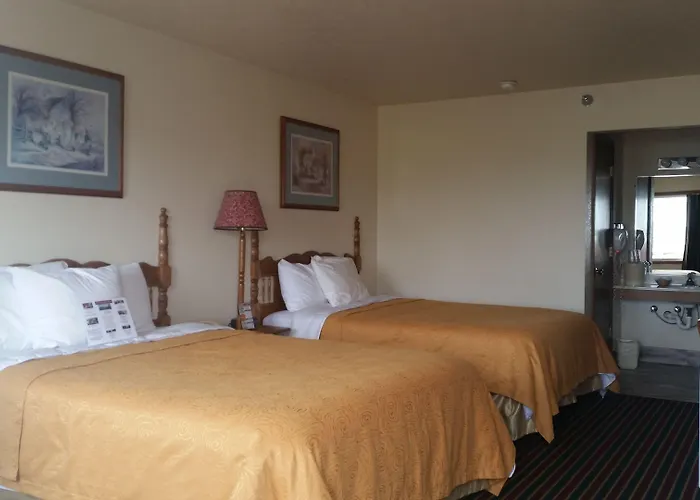 Syracuse Motels
