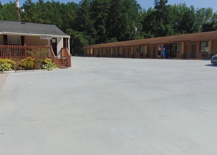 Abbeville Motels