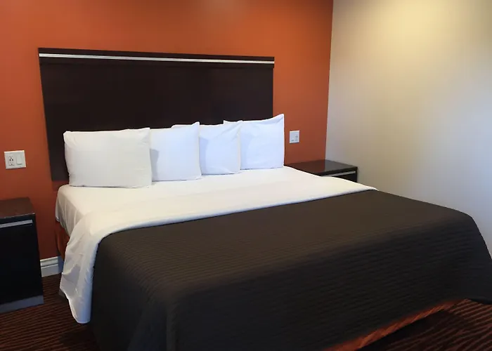 Woodside Motels