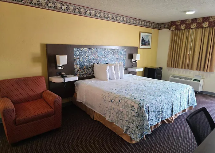 Winnie Motels