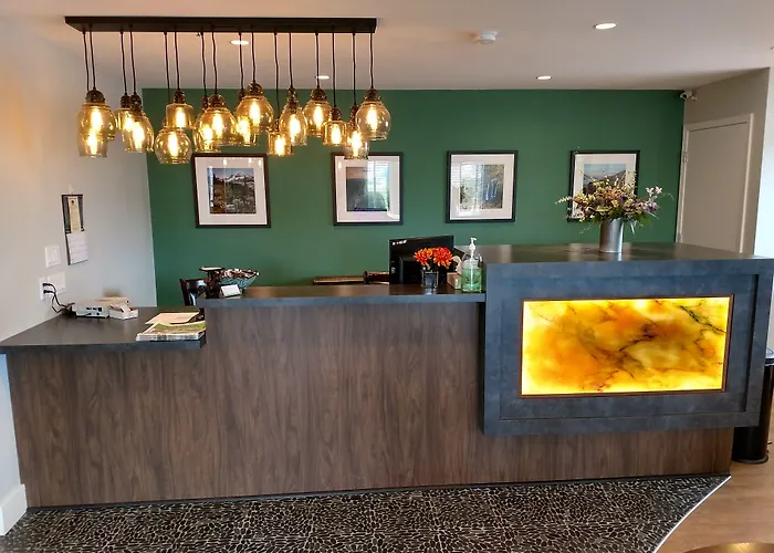 Estacada Motels