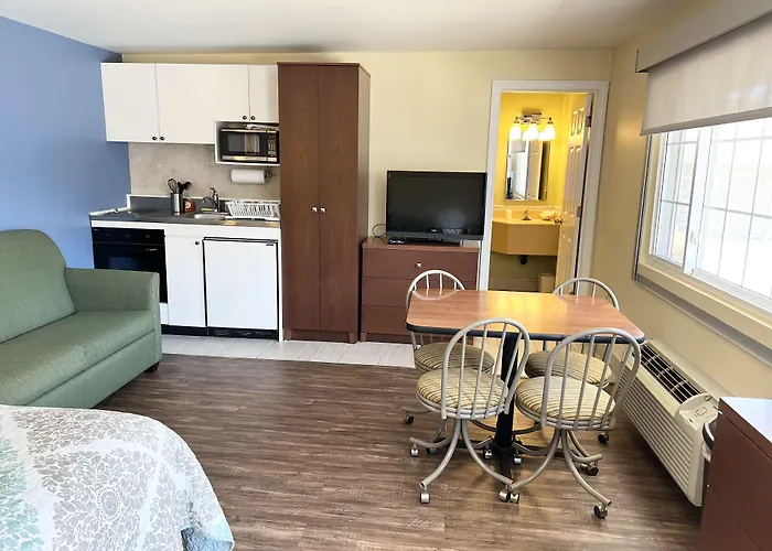 North Providence Motels