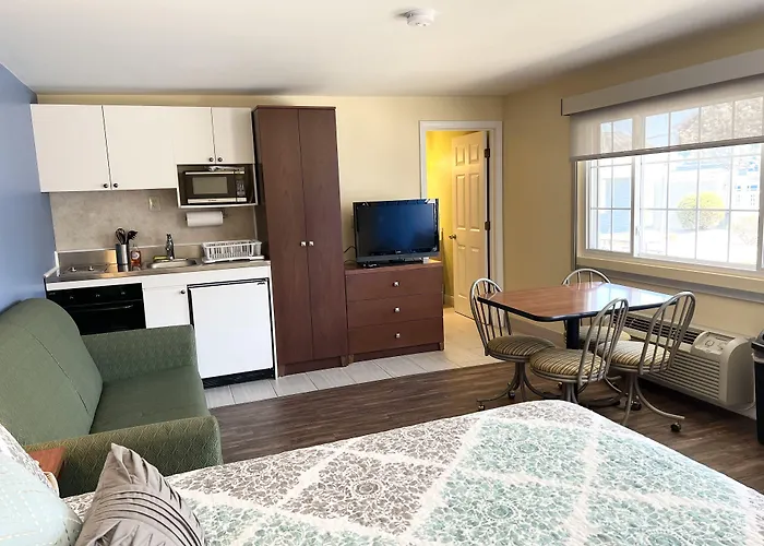 Niantic Motels