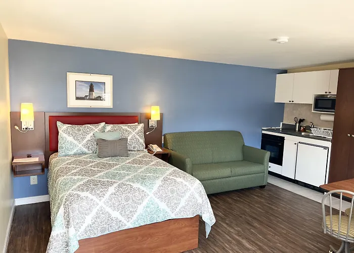 Woonsocket Motels