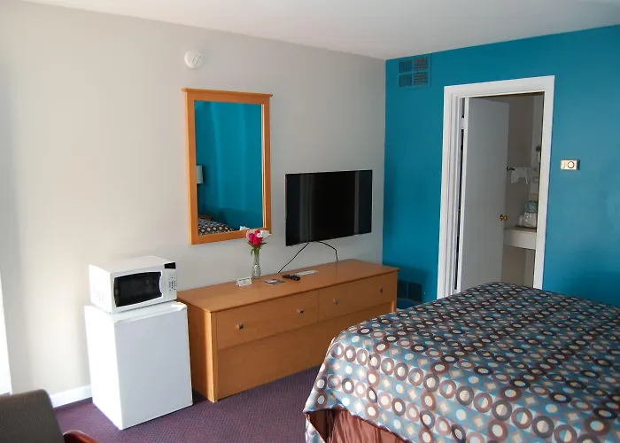 Brookfield Motels