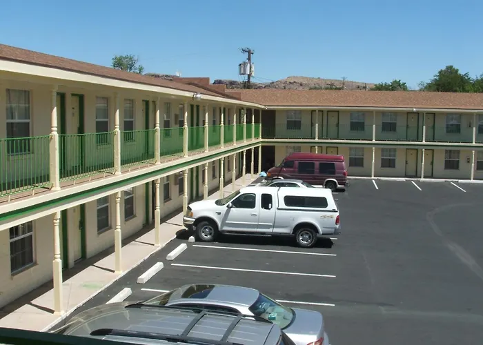Peach Springs Motels