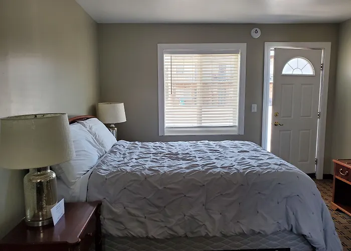 Plattsburgh Motels