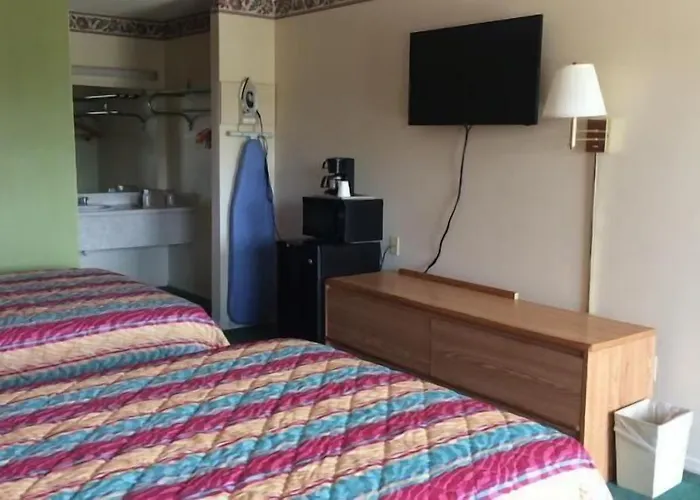 Camilla Motels
