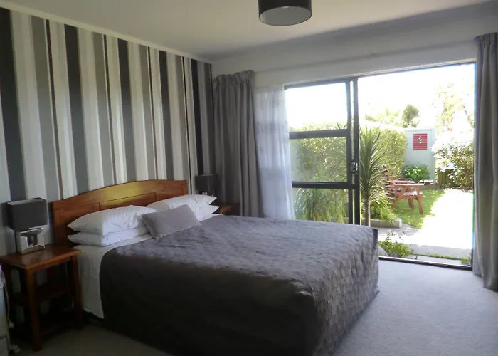 Opua Motels