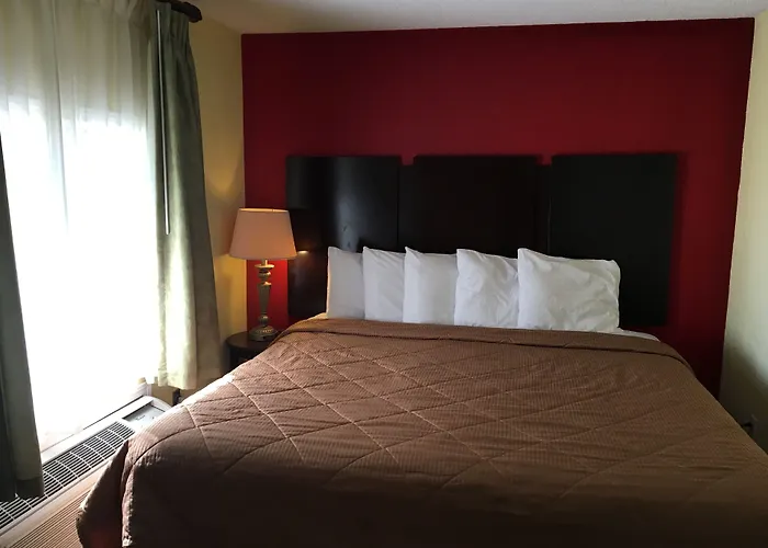 Waverly Motels