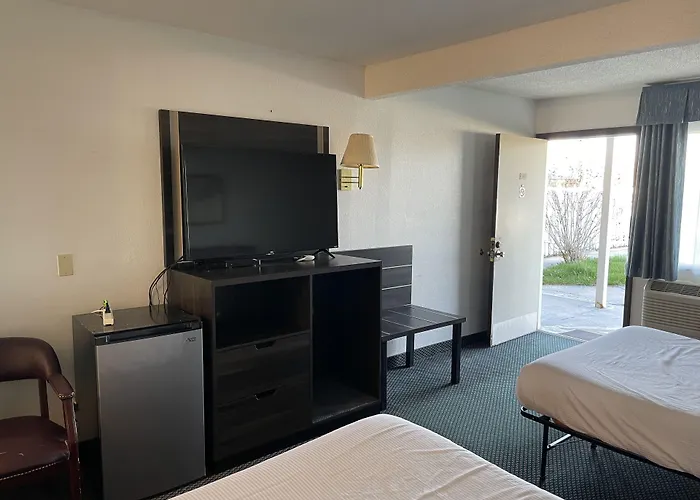 Osawatomie Motels