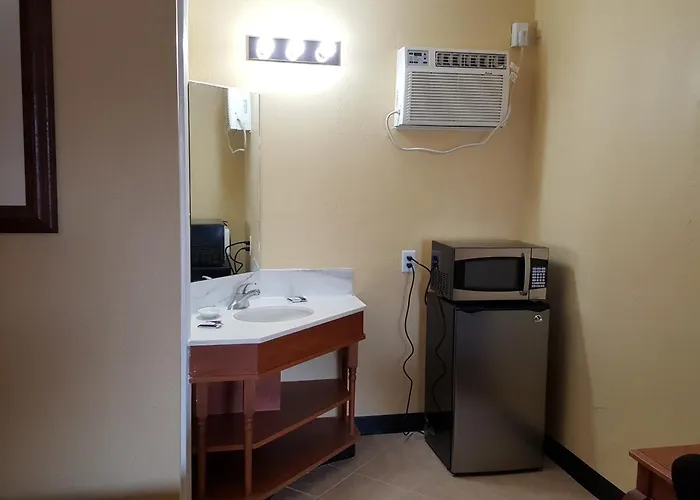 Nauvoo Motels