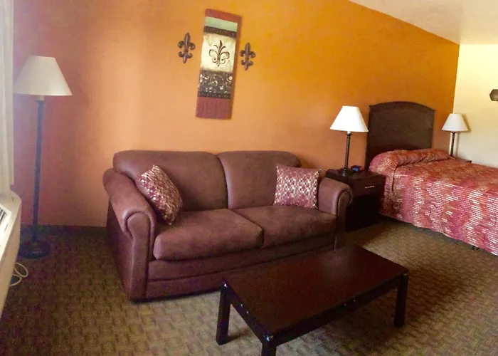 Smith Center Motels